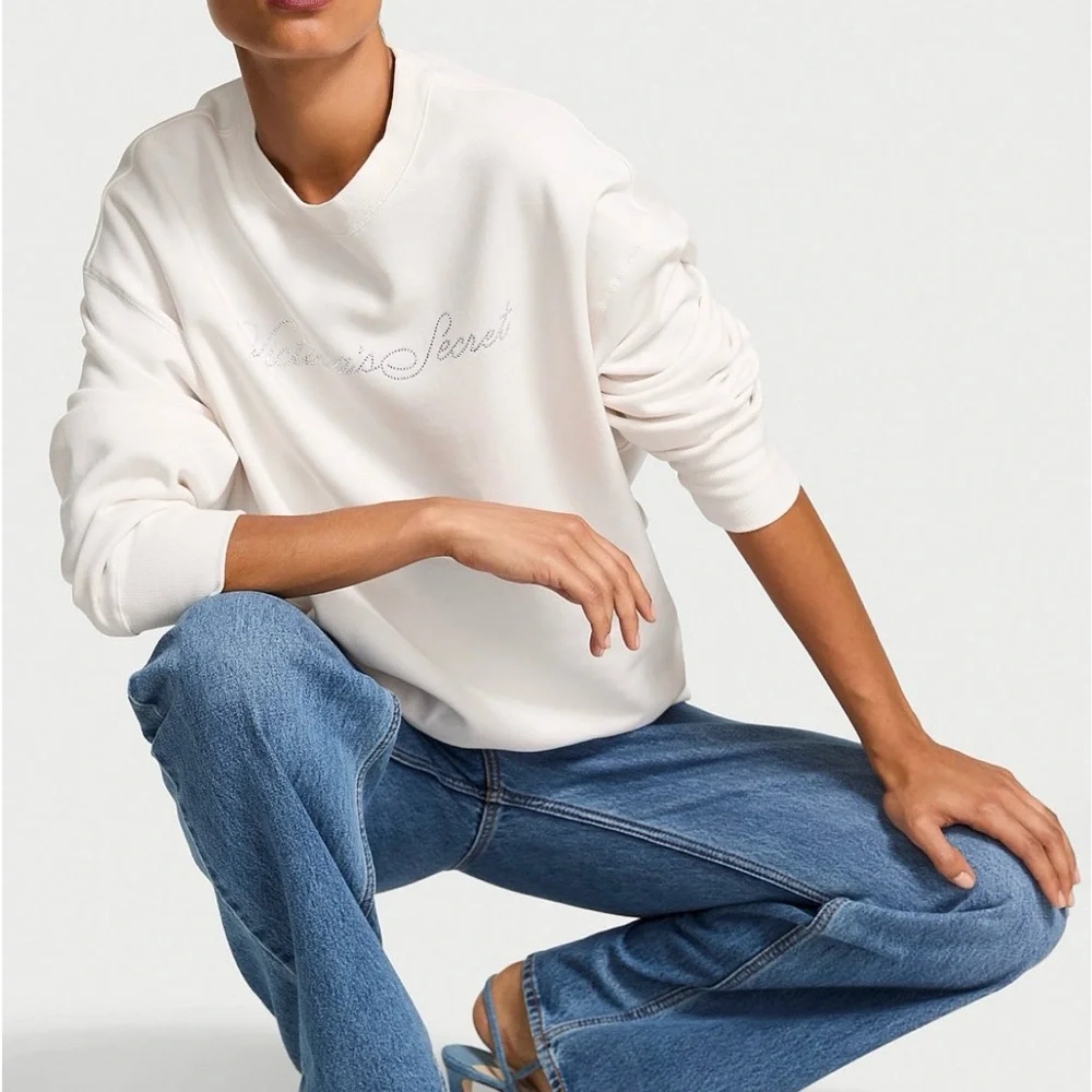 Victoria's Secret Sweatshirt and Sweatpants Set. - Picture 3 of 8